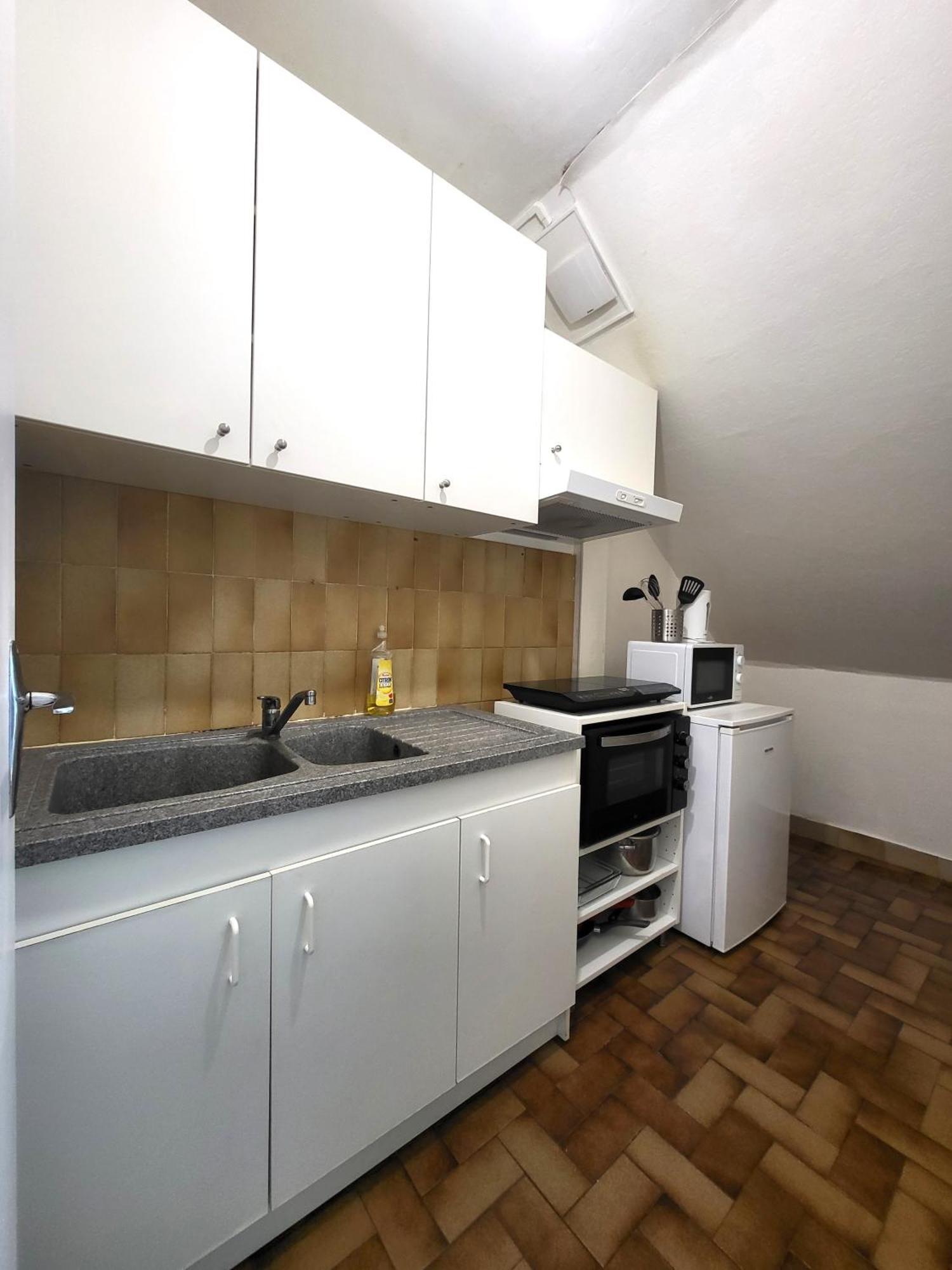 St-Quentin-En-Yvelines Plusieurs Appartements Avec Parking Трап Екстериор снимка