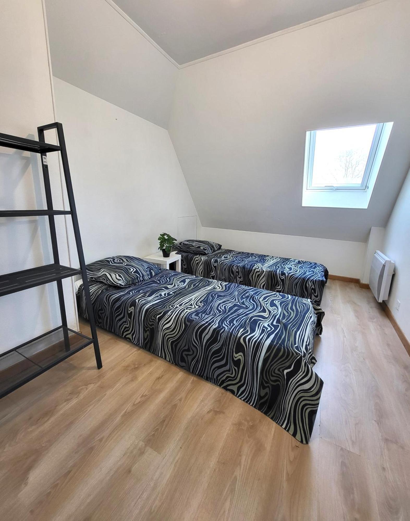 St-Quentin-En-Yvelines Plusieurs Appartements Avec Parking Трап Екстериор снимка