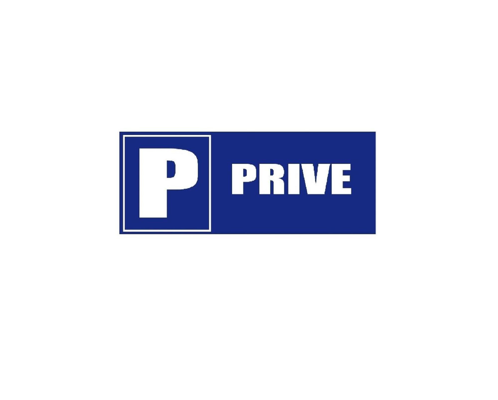 St-Quentin-En-Yvelines Plusieurs Appartements Avec Parking Трап Екстериор снимка