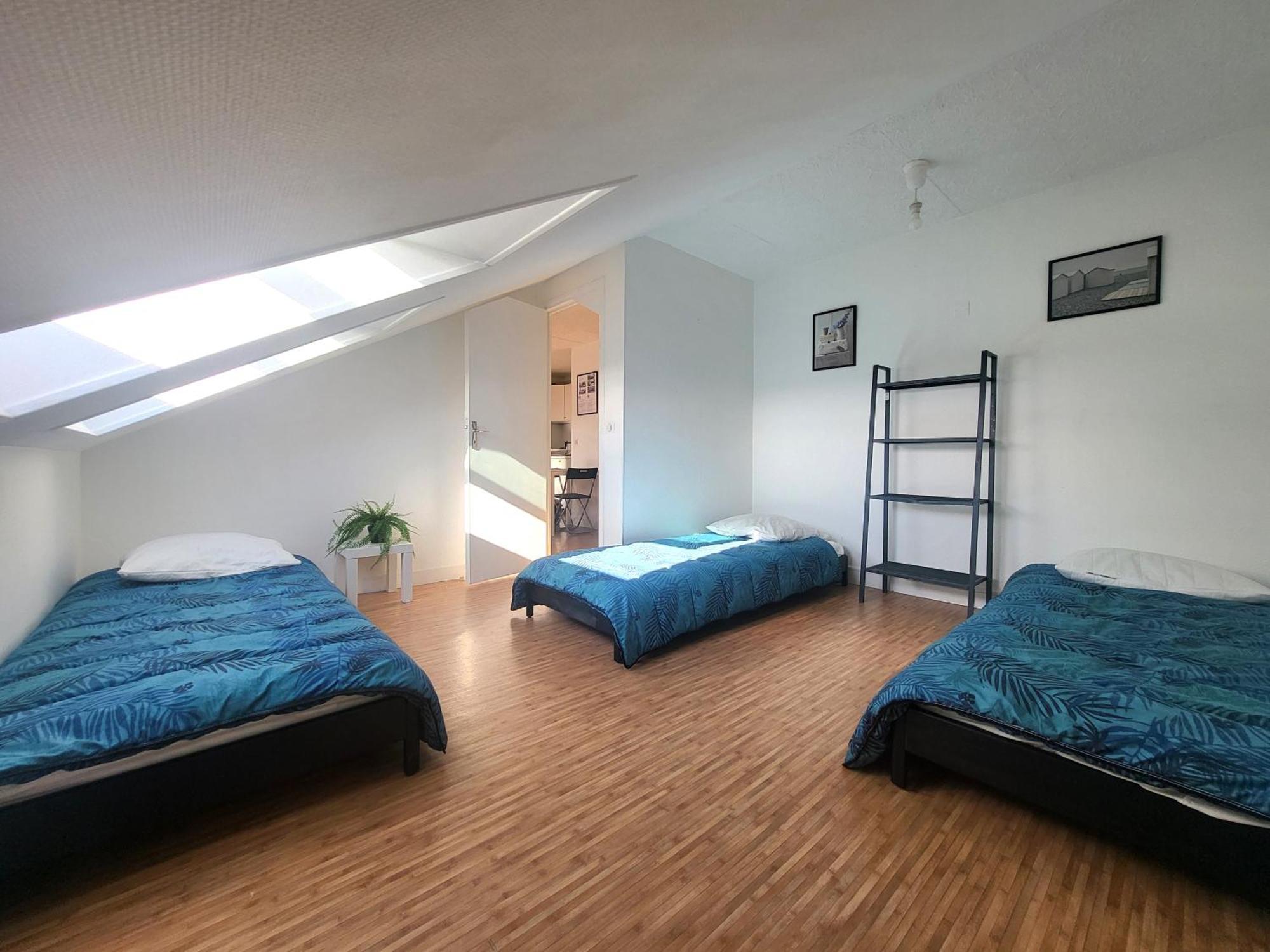 St-Quentin-En-Yvelines Plusieurs Appartements Avec Parking Трап Екстериор снимка