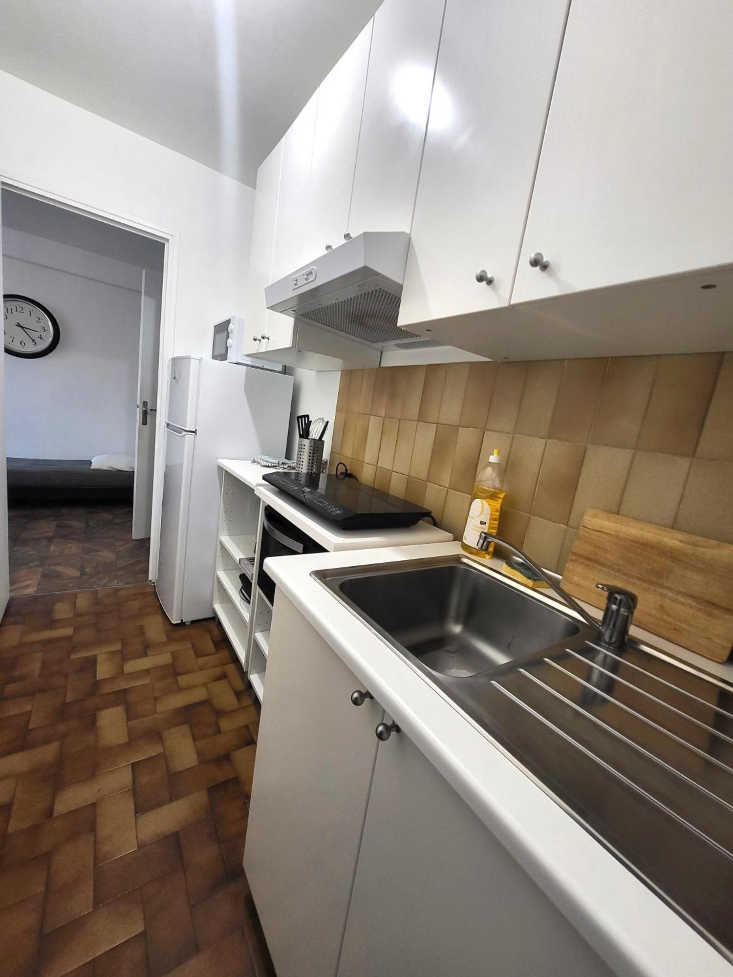 St-Quentin-En-Yvelines Plusieurs Appartements Avec Parking Трап Стая снимка