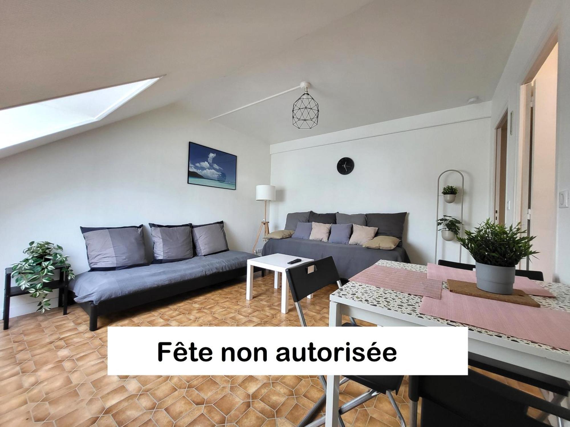 St-Quentin-En-Yvelines Plusieurs Appartements Avec Parking Трап Стая снимка