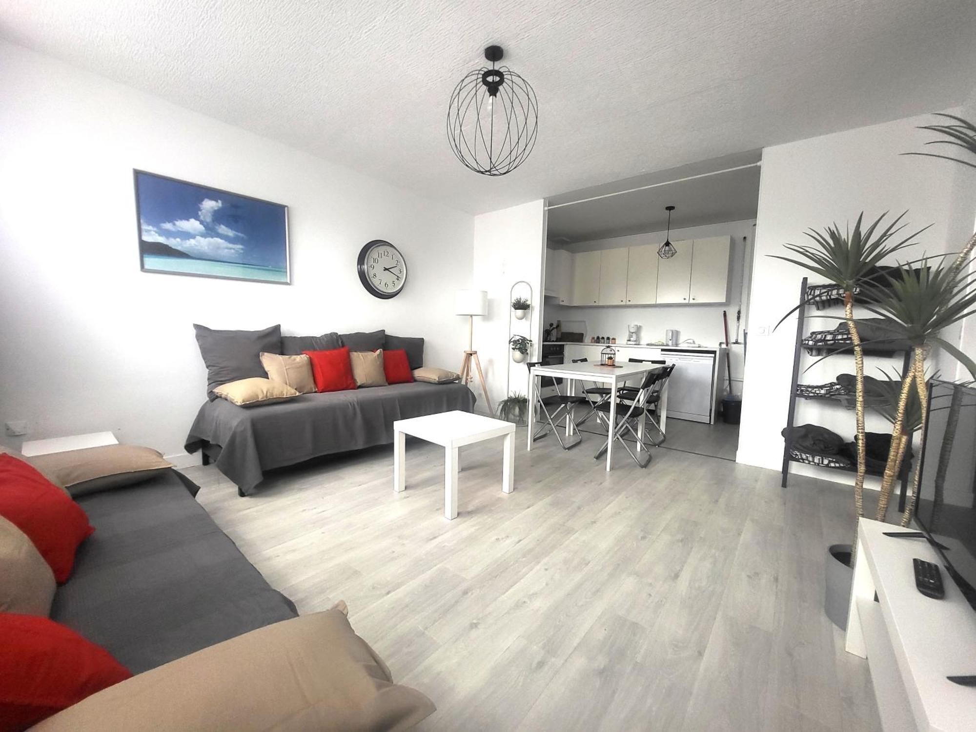 St-Quentin-En-Yvelines Plusieurs Appartements Avec Parking Трап Стая снимка